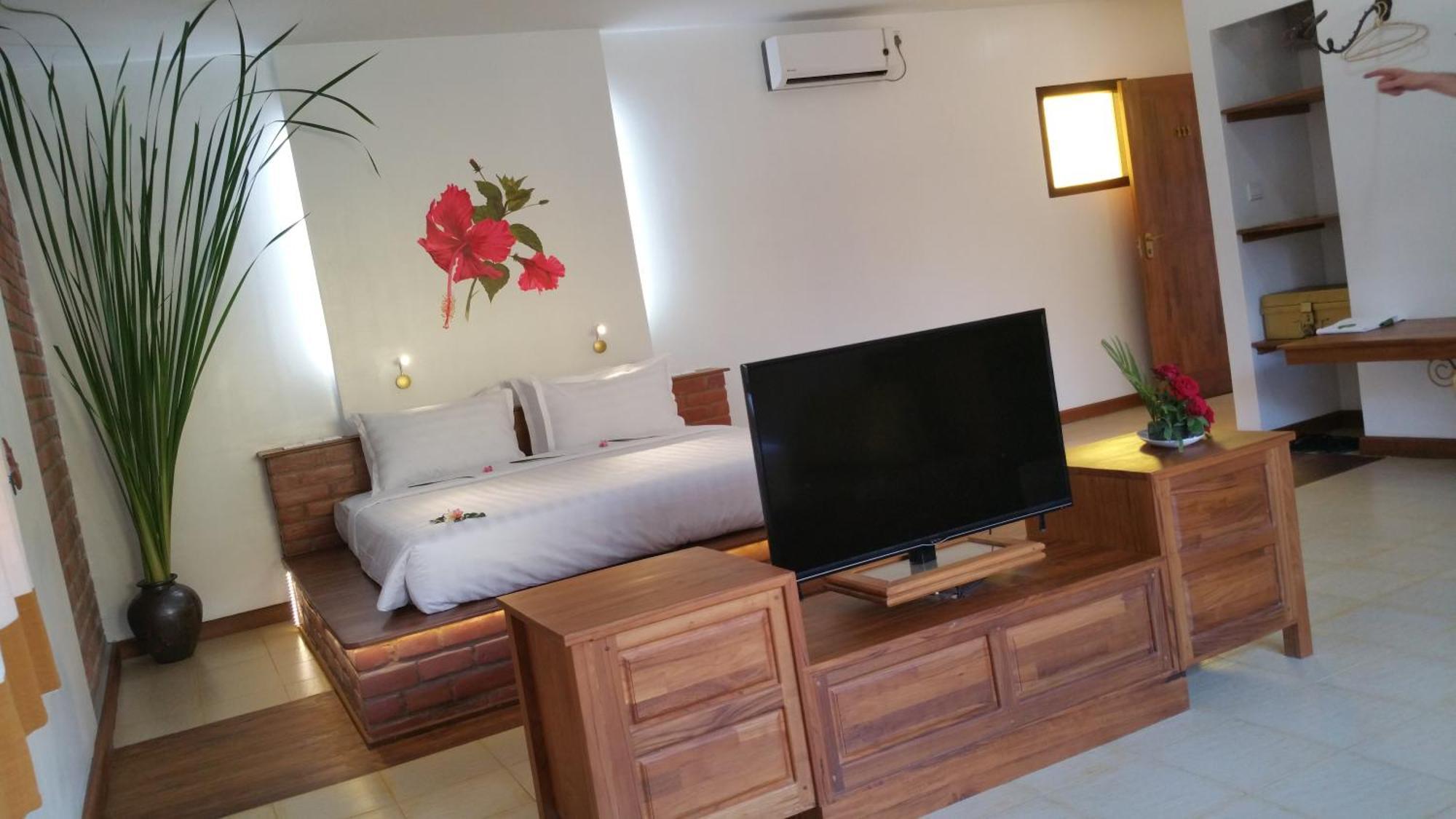 Thanakha Inle Hotel Nyaung Shwe Room photo